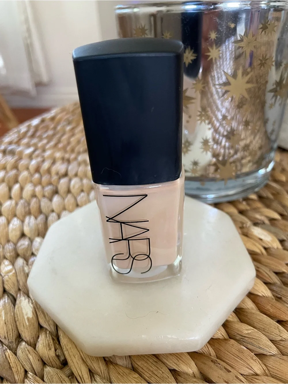 Nars Sheer Glow Foundation - Picture 2 of 3